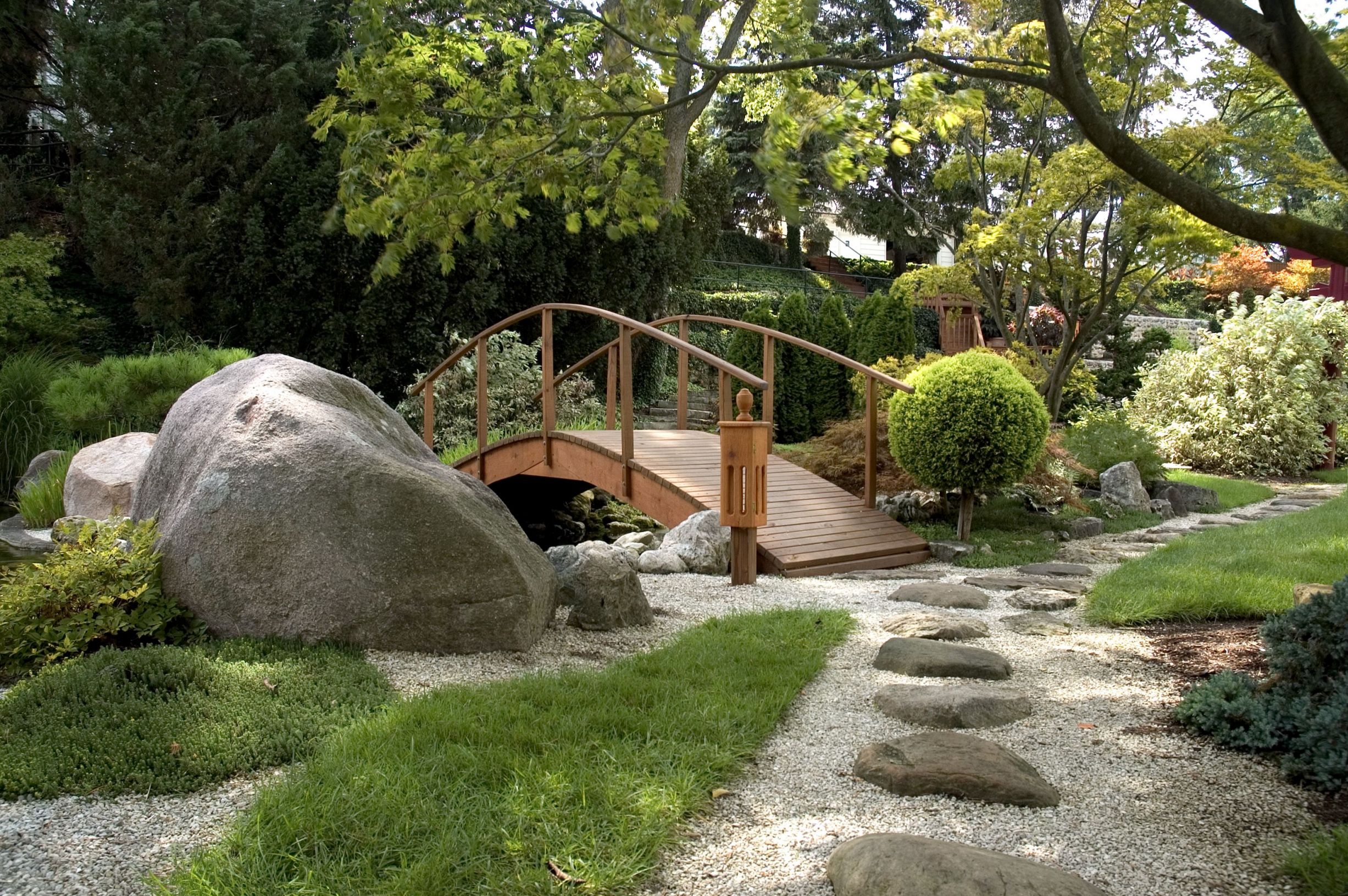 Enhance Your Home’s Ambiance with Residential Landscape Lighting in Louisville, KY
