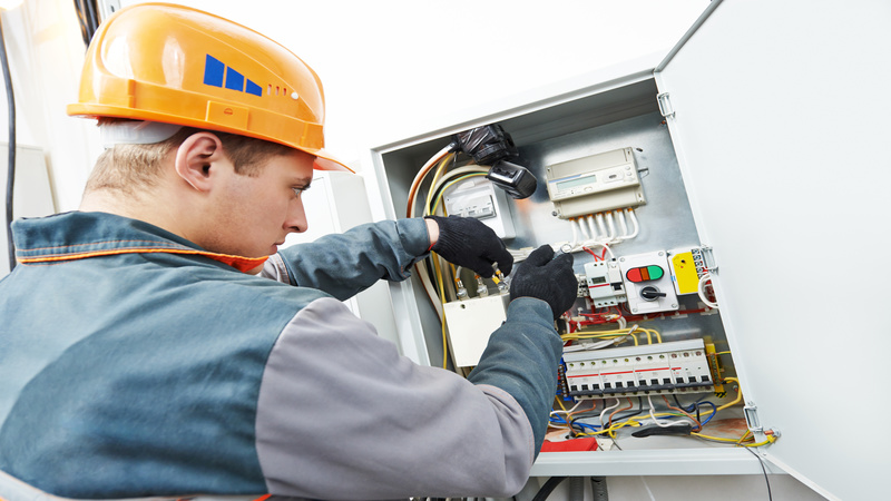 Advantages of Hiring an Electrical Contractor