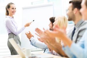 How a Funny Motivational Speaker Uses Humor Without Losing Credibility